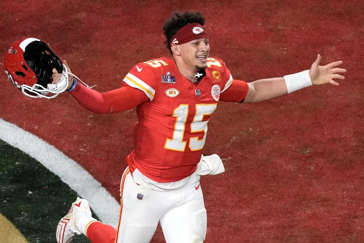 Kansas City Chiefs quarterback Patrick Mahomes is one of the most important players in the NFL, he has led team to Super Bowls wins: It turns out that fan bases all around the country are getting tired of him wining, something that is understandable considering the Chiefs have pretty much dominated the league in last few years.