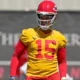 Patrick Mahomes lack motivation to be even better: NFL analyst weighs in, Mahomes' success hides struggles against lesser opponents